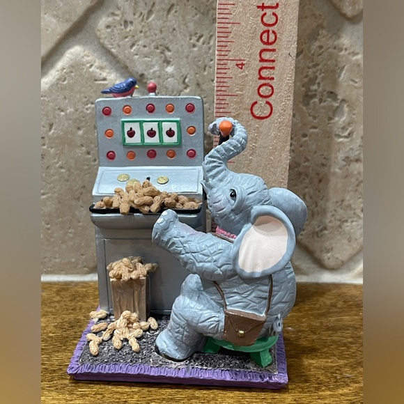 Luckyphants elephant figurine - Picture 8 of 9